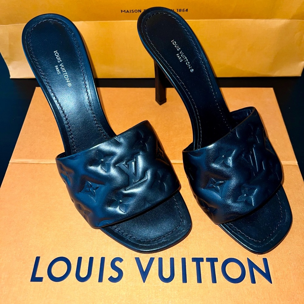 Authentic NEVER WORN LV Neo Revival Mule 41(Eur) 9 1/2-10(US)